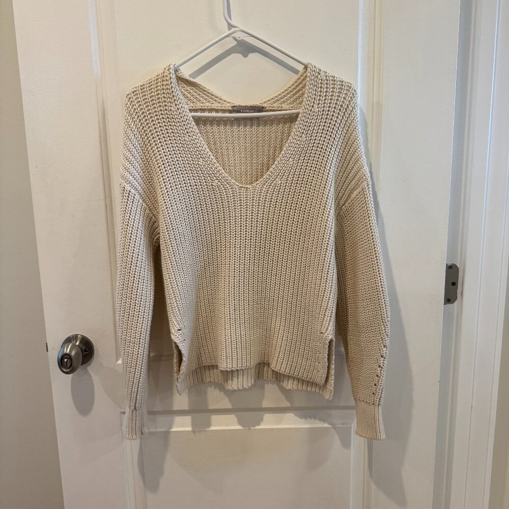 Everlane Women's Cream and White Jumper